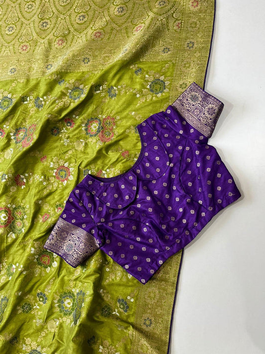 Banarasi Silk Saree: Tradition Woven in Every Thread - SR 19-3010 - D2i World