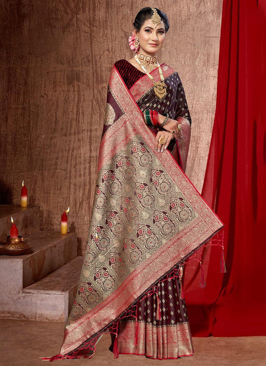 Luxurious Banarasi Silk Saree: Timeless Opulence SR 2-0412 - D2i World